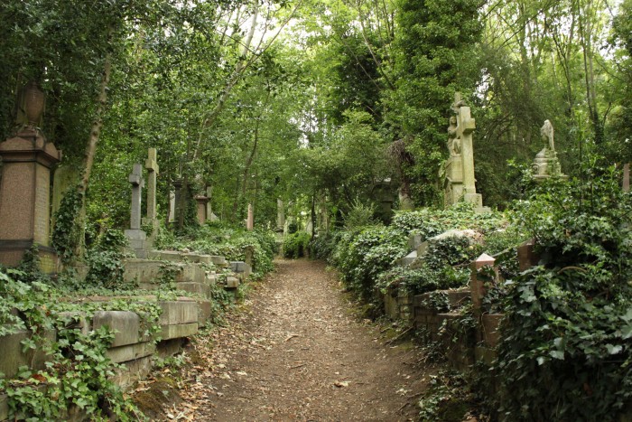 Highgate_Cemetery_East